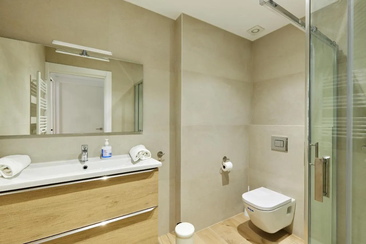Clinica Universitaria y Hospitales Apartamento Pamplona 0*,